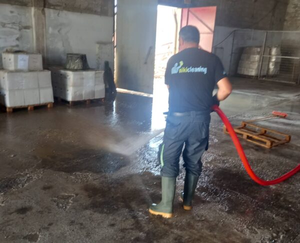 Καθαρισμός αποθήκης τελωνείου Βόλου (4)